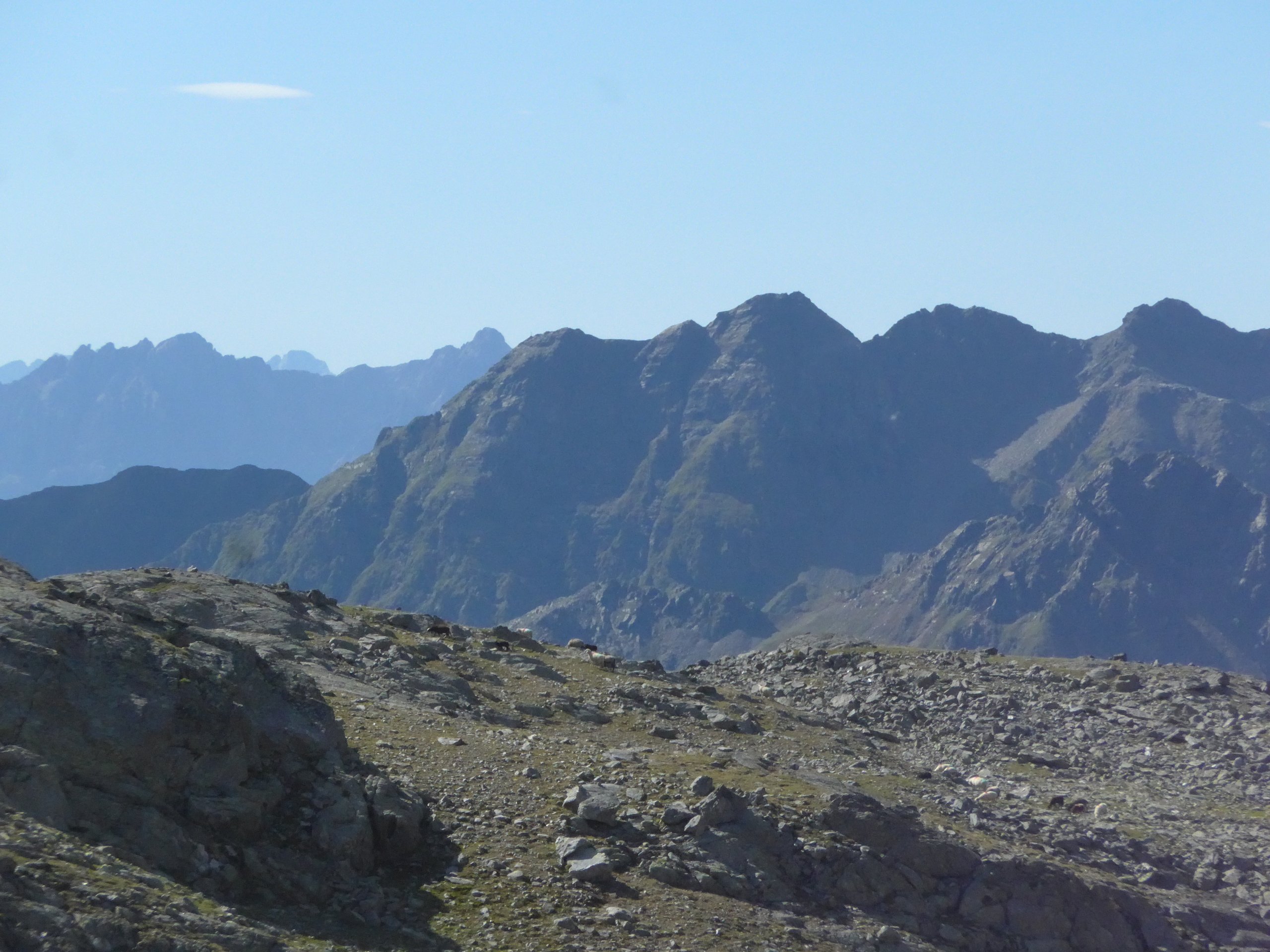 Berge gegenüber